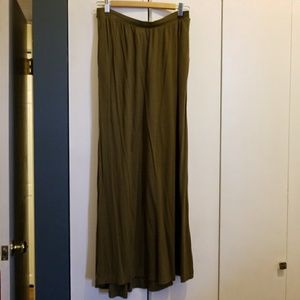 H&M Olive Green Maxi Skirt with Pockets